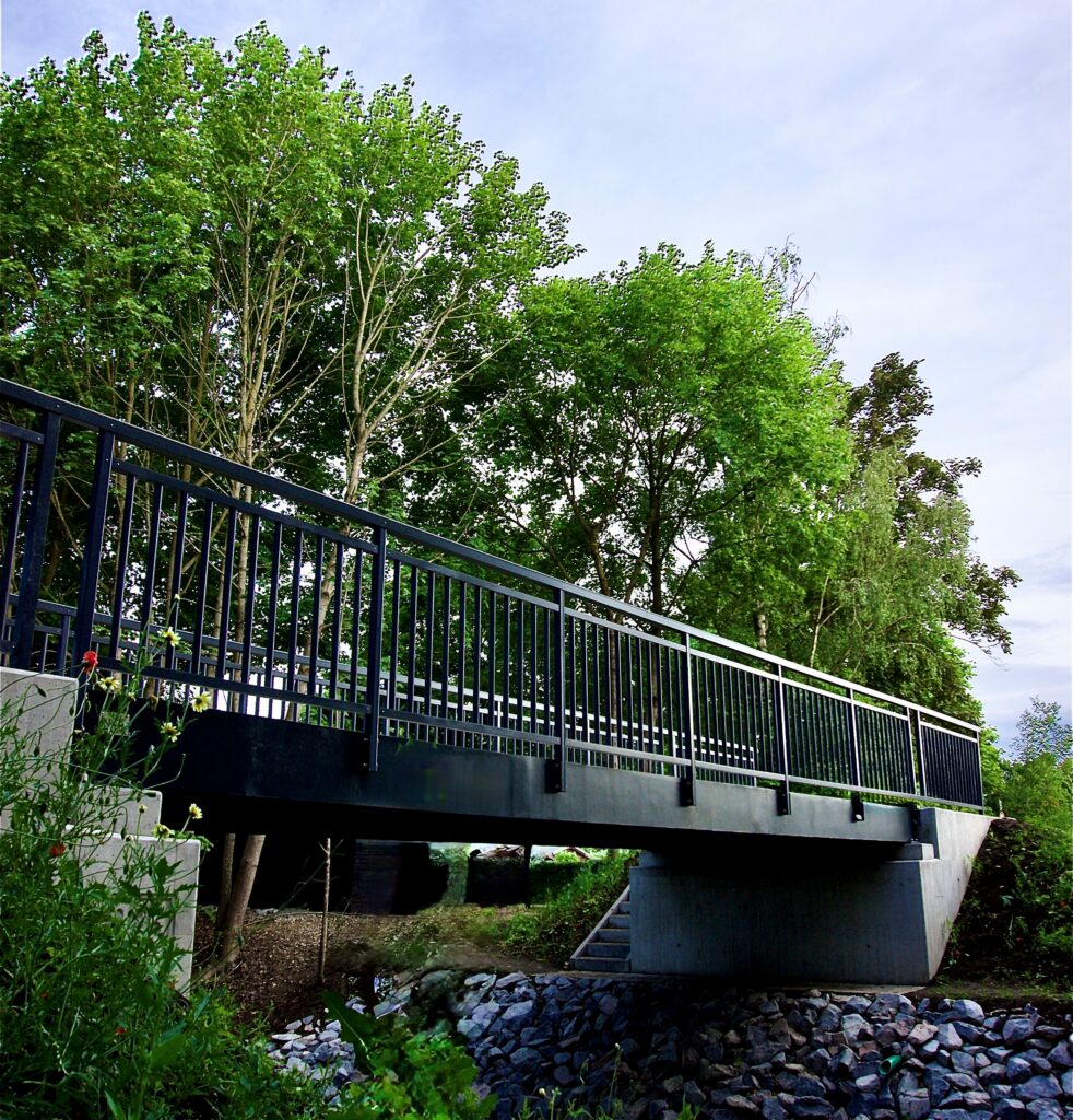 Brücken und Brückenmodule