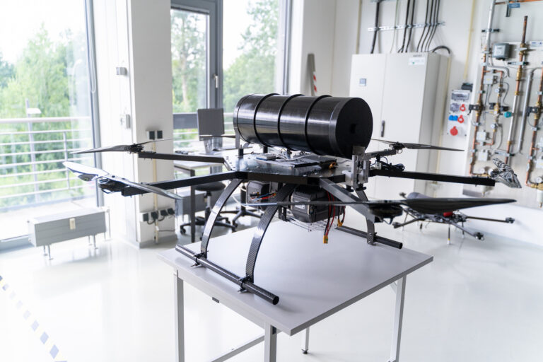 Composite LH2 Tanks: Leistungsstarke Leichtbaulösungen für flüssiges Wasserstoffspeichern